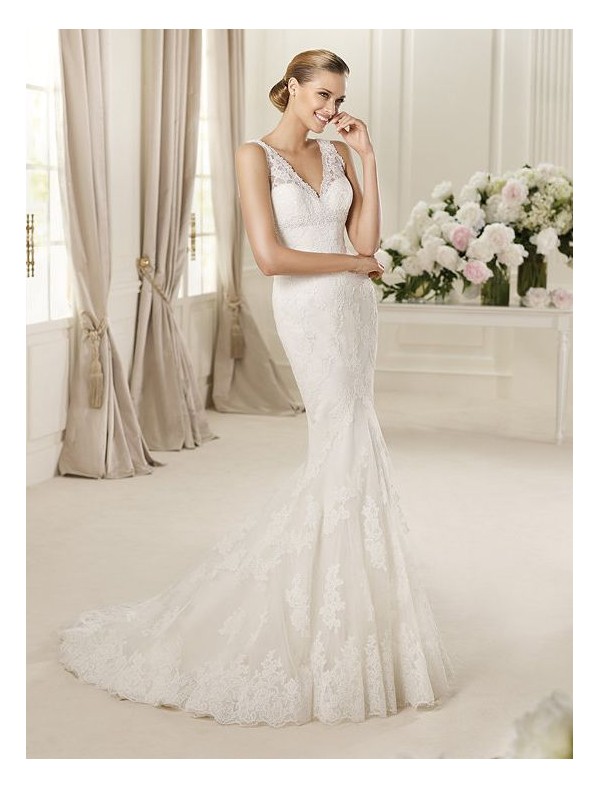 Tulle and Lace V-Neckline Mermaid Wedding Dress 0062